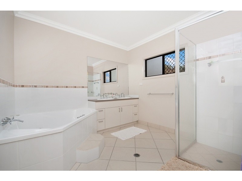 Mount Louisa QLD 4814