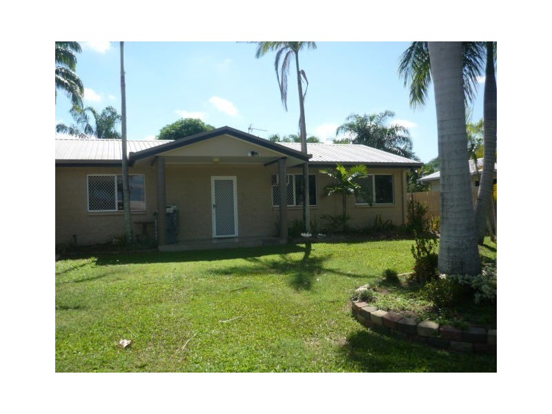 7 Rafffles Court, Kelso QLD 4815