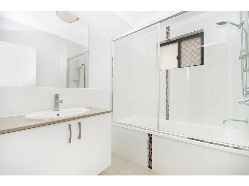 15 Poinsettia Drive, Bohle Plains QLD 4817