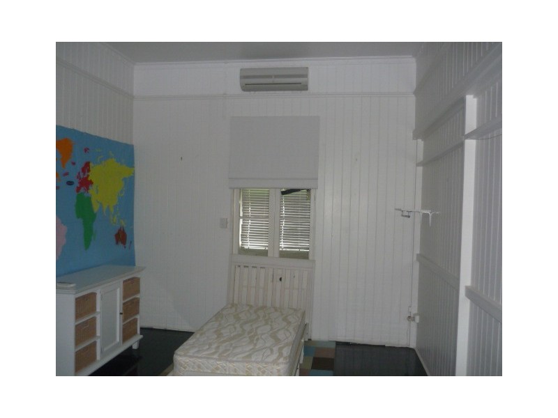 31 Alexandra Street, North Ward QLD 4810