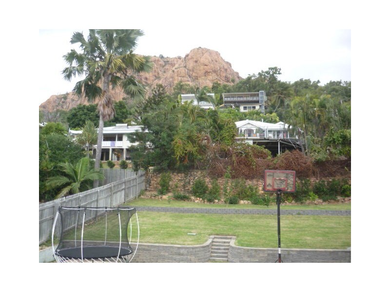 31 Alexandra Street, North Ward QLD 4810