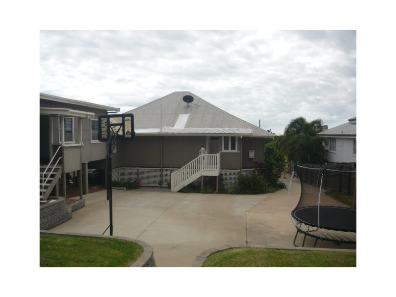 31 Alexandra Street, North Ward QLD 4810