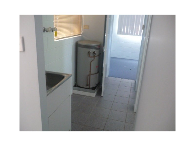 1/47 Ford Street, Hermit Park QLD 4812