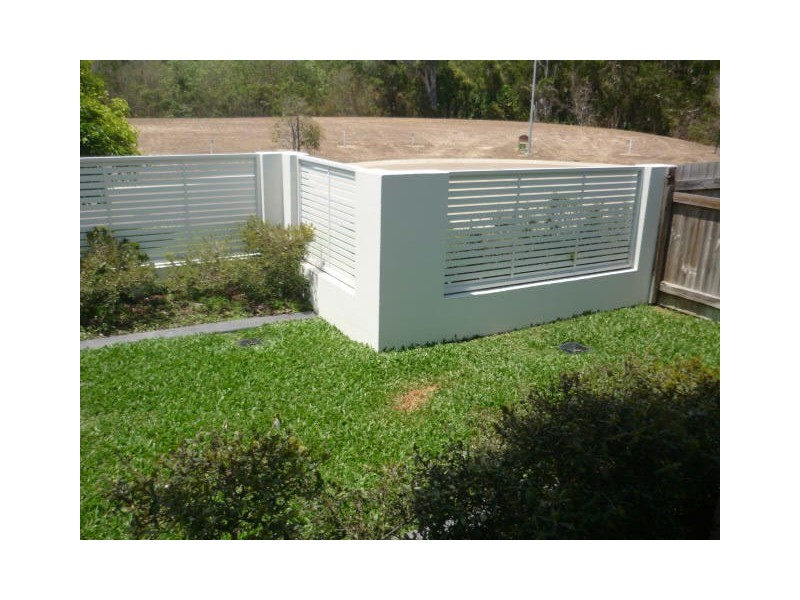 Bushland Beach QLD 4818