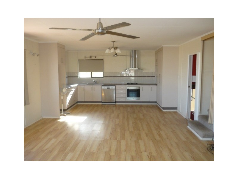 1/28 Seventh Avenue, Railway Estate QLD 4810