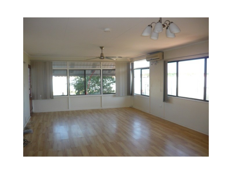 1/28 Seventh Avenue, Railway Estate QLD 4810