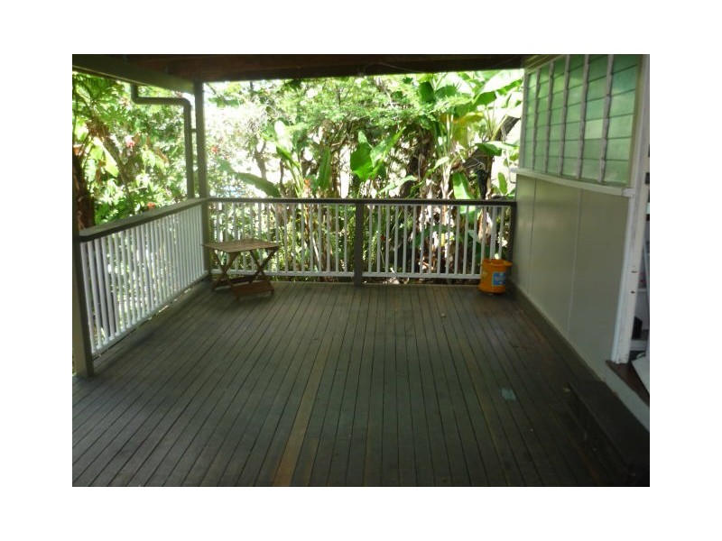 West End QLD 4810