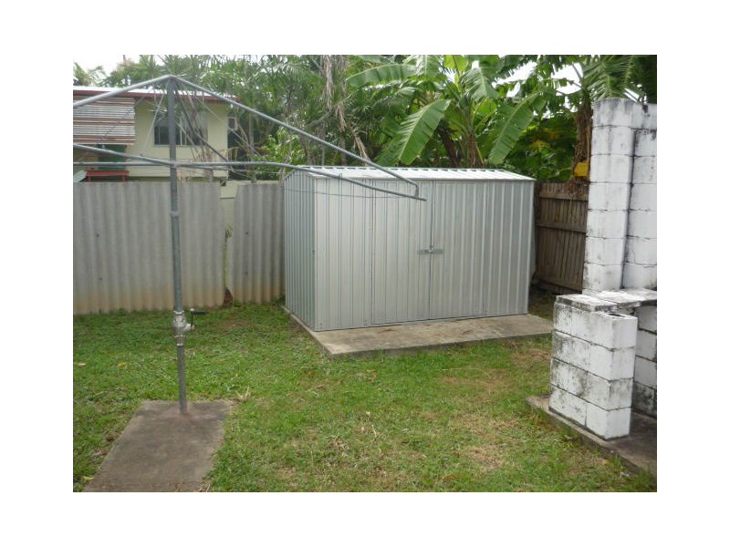 2/5 Kelso Street, Aitkenvale QLD 4814