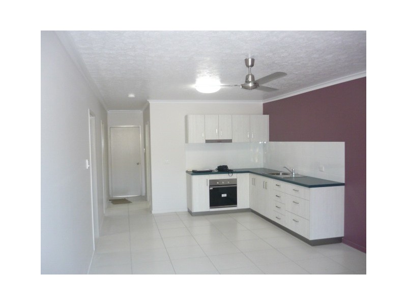 West End QLD 4810