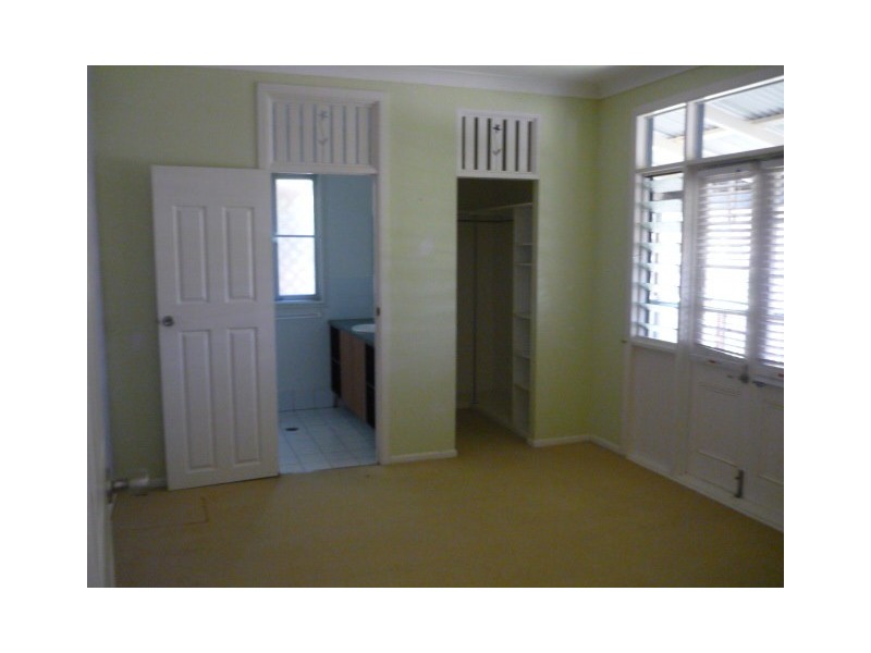 Hermit Park QLD 4812