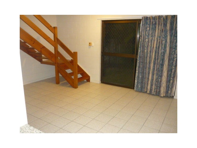 7/104-106 Cook Street, North Ward QLD 4810