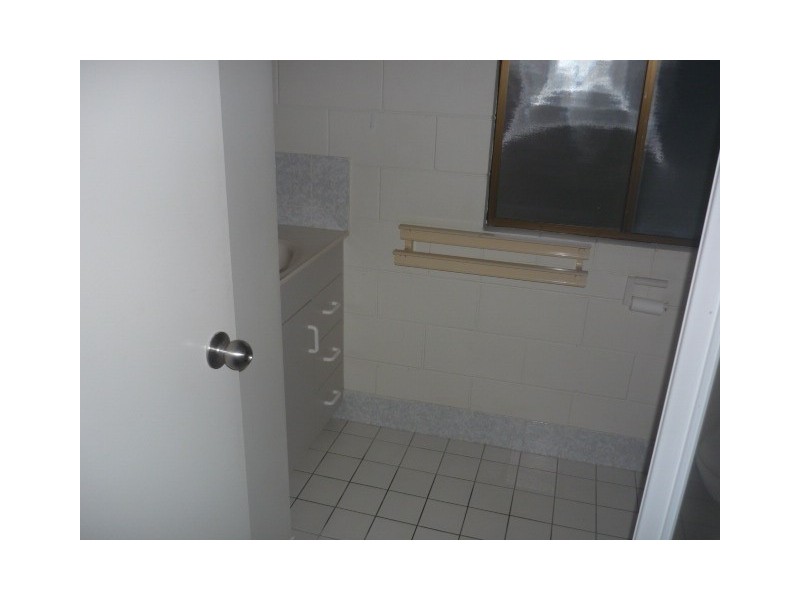 7/104-106 Cook Street, North Ward QLD 4810