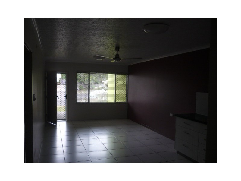 1/16 Sidney Street, West End QLD 4810