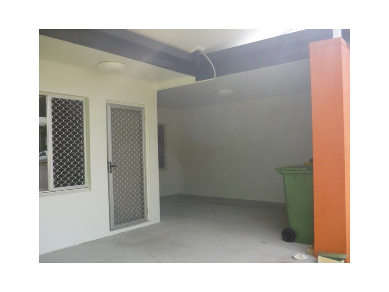1/16 Sidney Street, West End QLD 4810