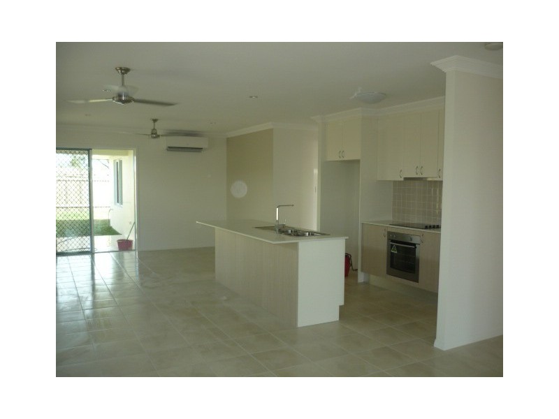 60 Monolith Circuit, Mount Louisa QLD 4814