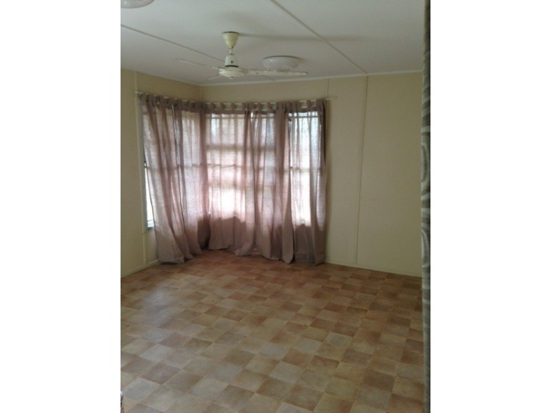 2 Hank Street, Deeragun QLD 4818