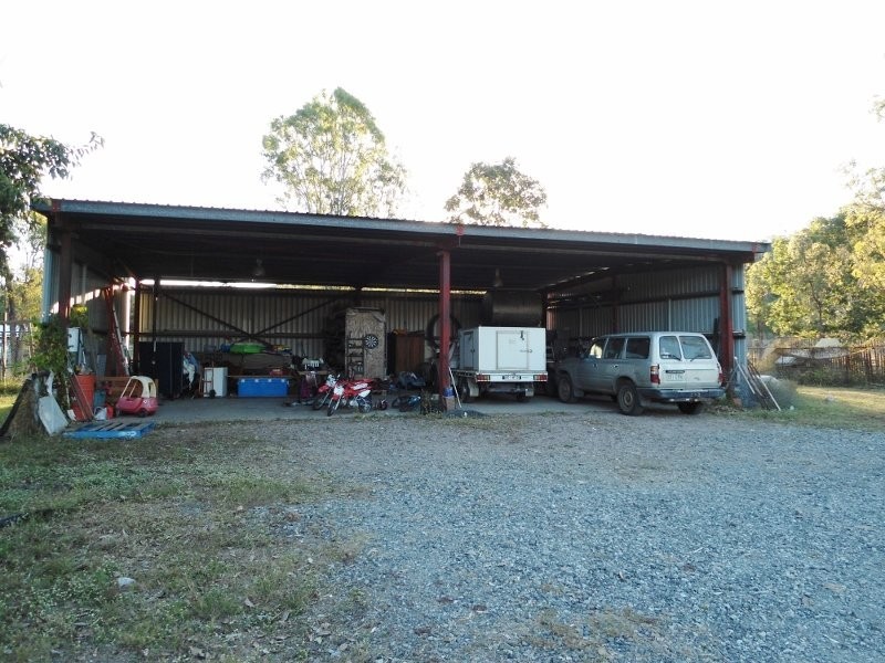 2 Brady Road, Oak Valley QLD 4811