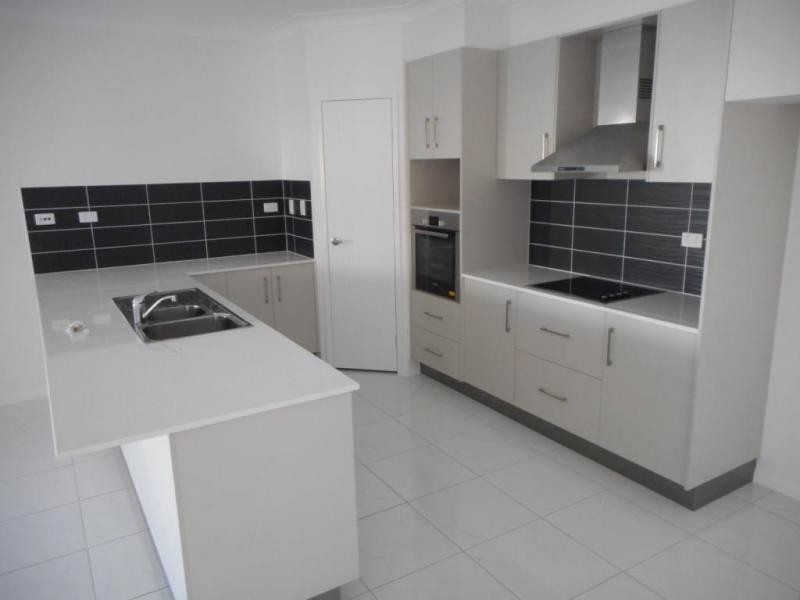 30 Girraween Ave, Douglas QLD 4814