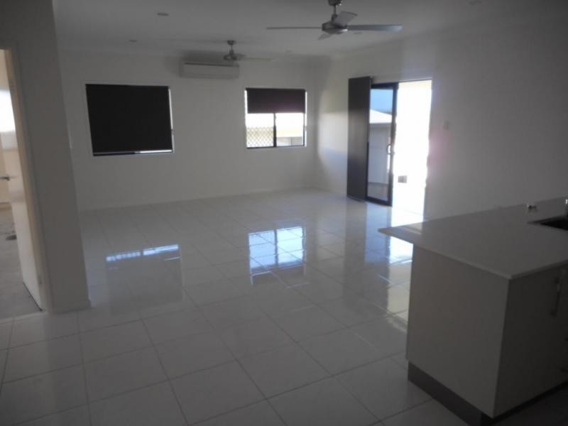 30 Girraween Ave, Douglas QLD 4814