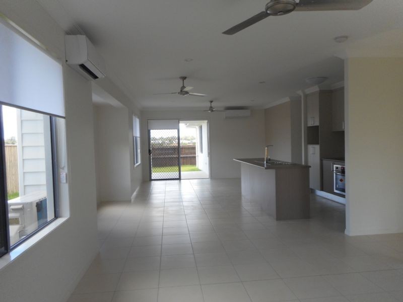 10 Filmoy Place, Bushland Beach QLD 4818