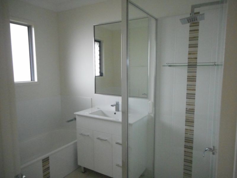 10 Filmoy Place, Bushland Beach QLD 4818