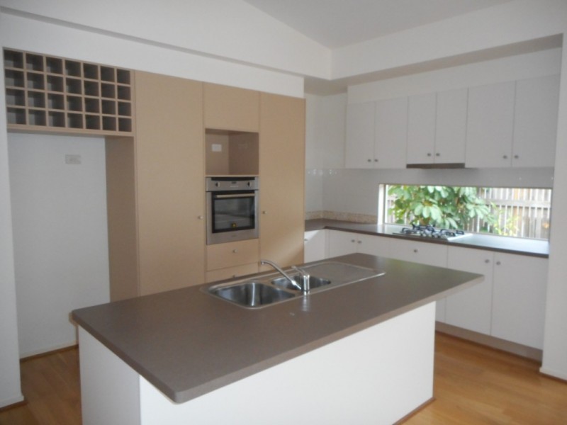 32 Dunlop Street, Kelso QLD 4815