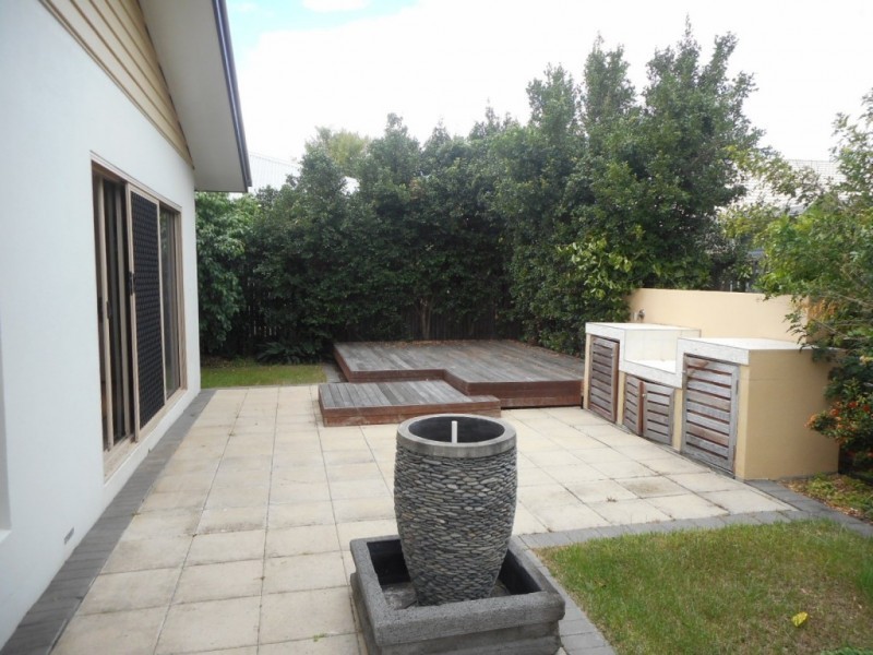 32 Dunlop Street, Kelso QLD 4815