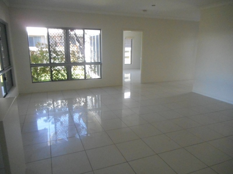 23 Waterfront Parade, Idalia QLD 4811