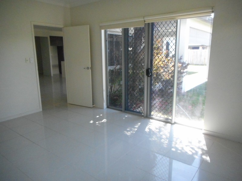 23 Waterfront Parade, Idalia QLD 4811