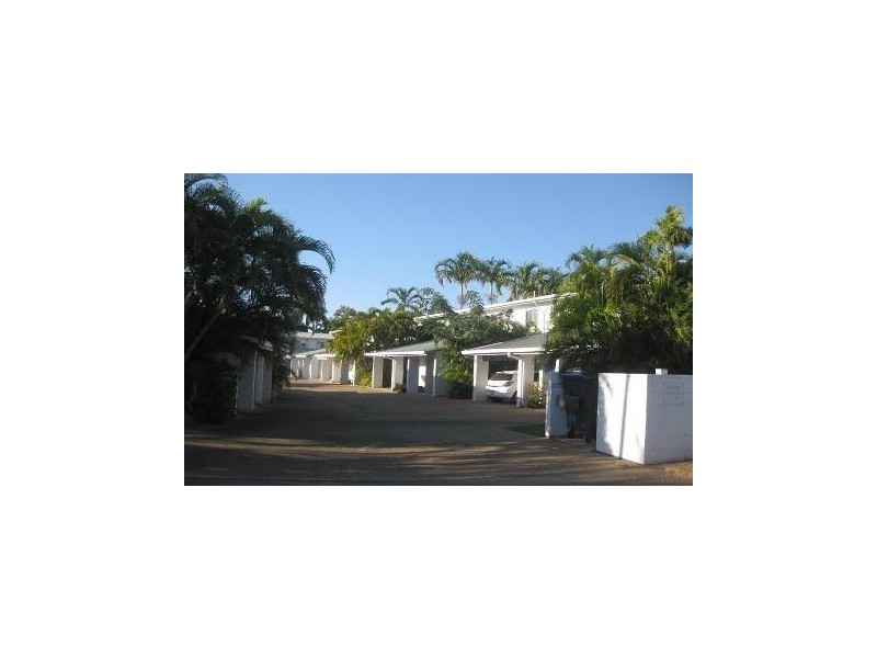 8/21-23 Landsborough Street, North Ward QLD 4810