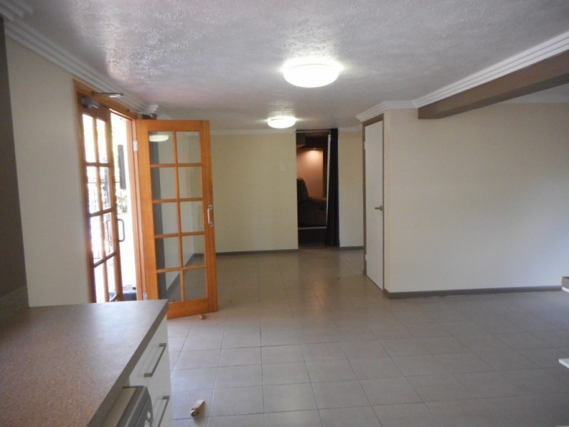 19 Gill Street, Kirwan QLD 4817