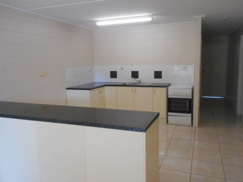 1/25 Quinn Street, Rosslea QLD 4812