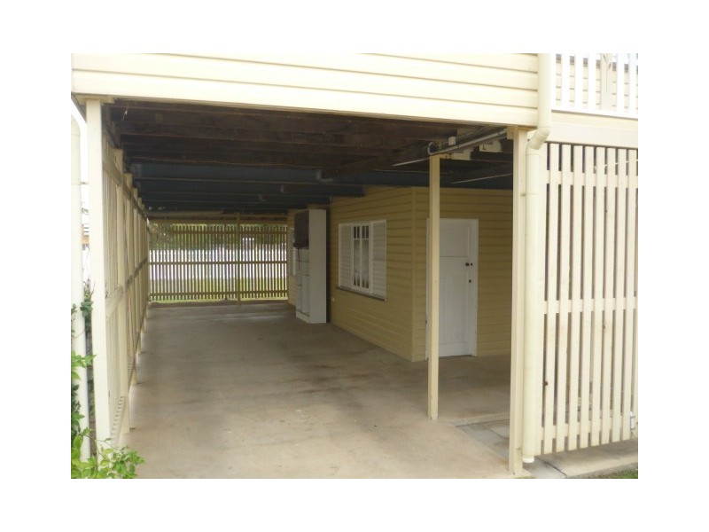 13 Park Lane, Hyde Park QLD 4812