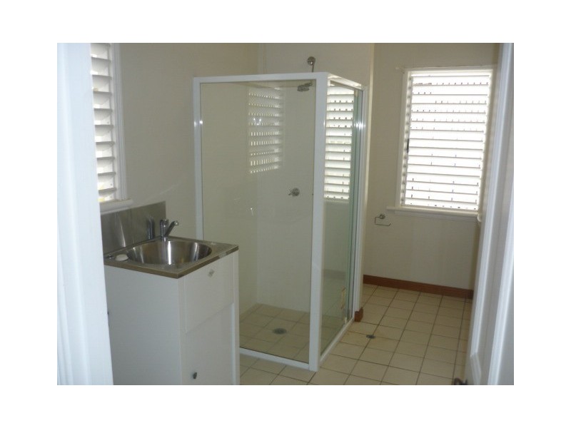 13 Park Lane, Hyde Park QLD 4812