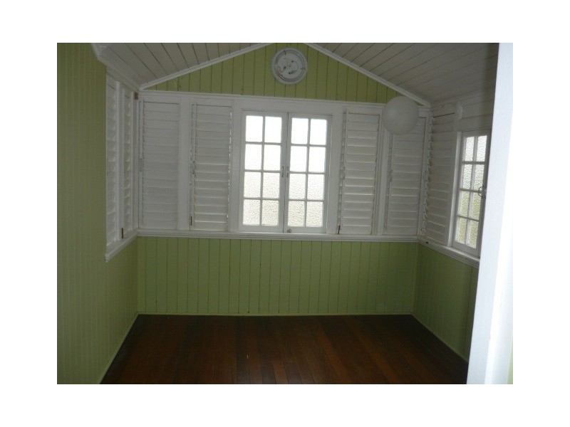 13 Park Lane, Hyde Park QLD 4812