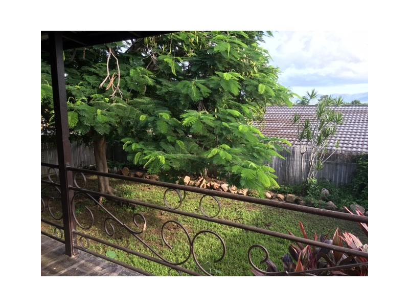 82 Francis St, West End QLD 4810