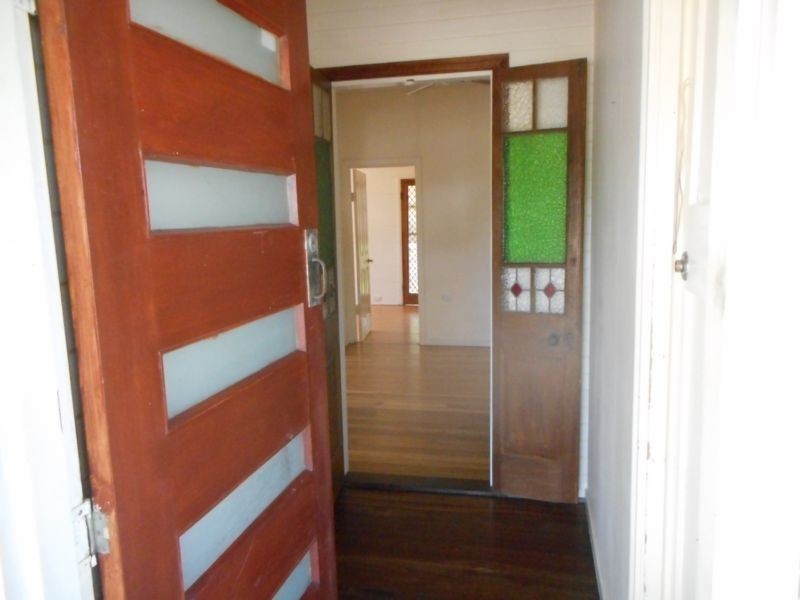 34 Flower Street, Railway Estate QLD 4810