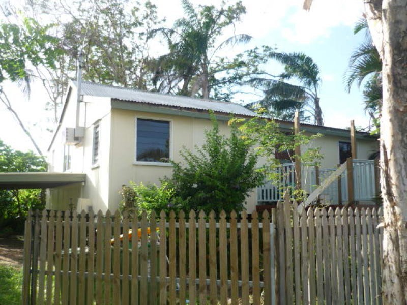 34 Flower Street, Railway Estate QLD 4810