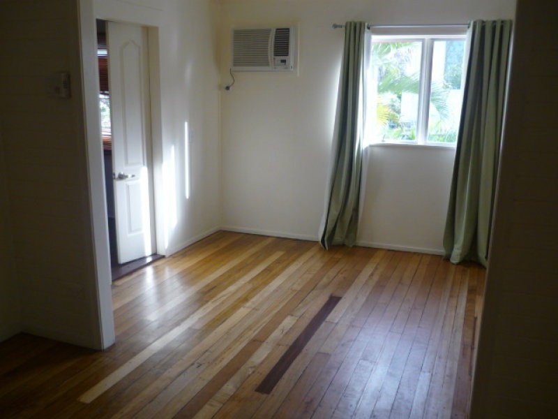 34 Flower Street, Railway Estate QLD 4810