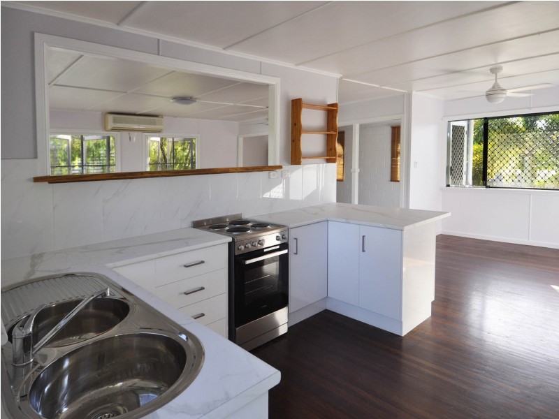 6 Berontha Street, Cranbrook QLD 4814