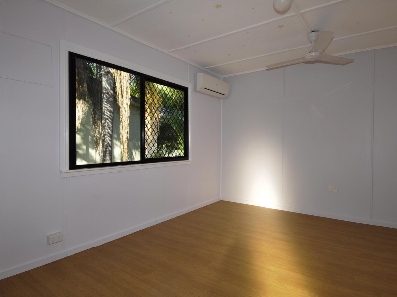 6 Berontha Street, Cranbrook QLD 4814