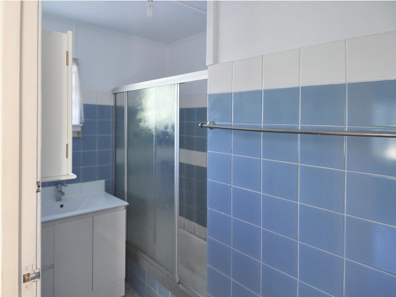 6 Berontha Street, Cranbrook QLD 4814