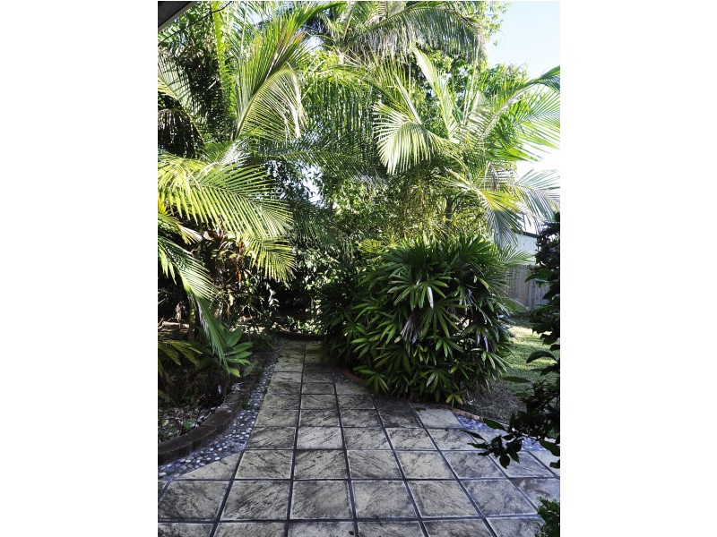 6 Berontha Street, Cranbrook QLD 4814