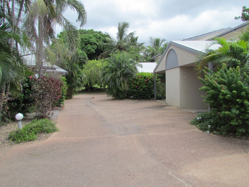 4/19 Second ave, Railway Estate QLD 4810