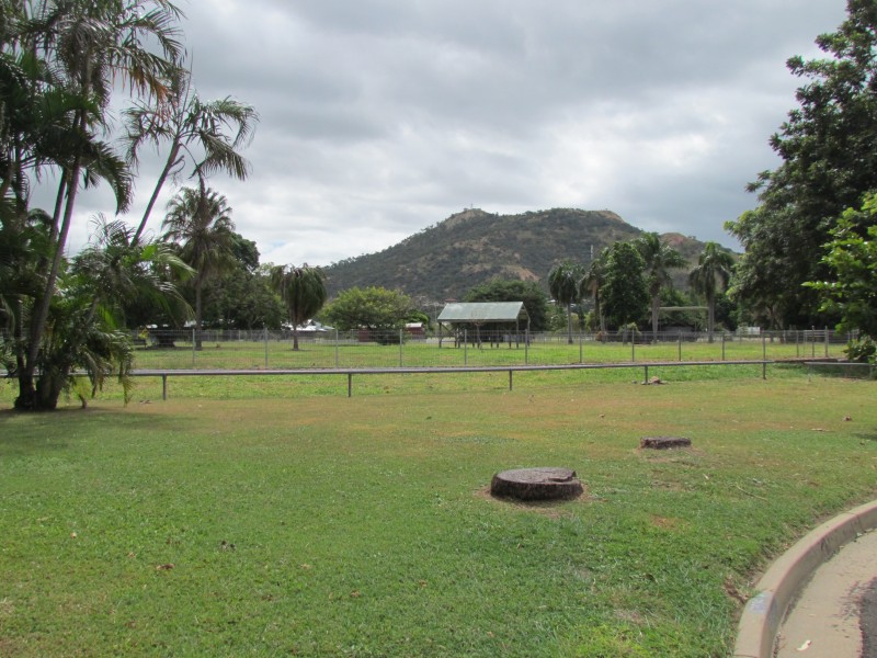 4/19 Second ave, Railway Estate QLD 4810