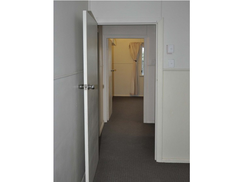 22 Keenan street, Oonoonba QLD 4811