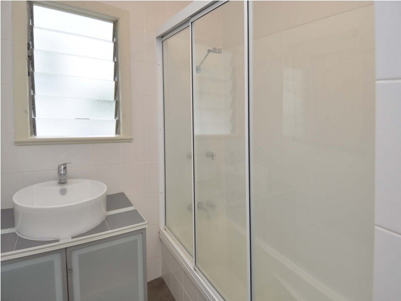 22 Keenan street, Oonoonba QLD 4811