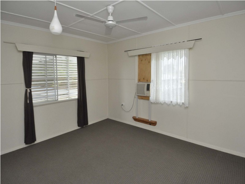 22 Keenan street, Oonoonba QLD 4811