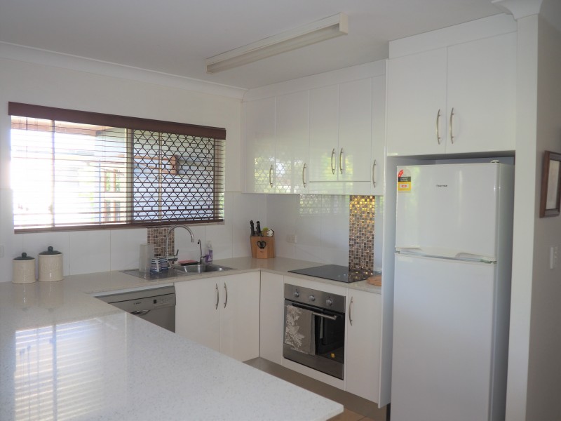 17 Monaro Circuit, Mount Louisa QLD 4814