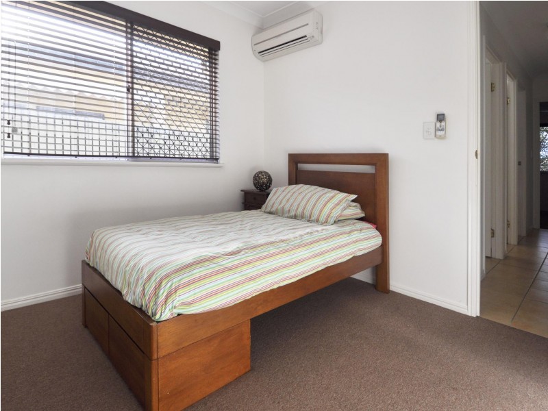 17 Monaro Circuit, Mount Louisa QLD 4814